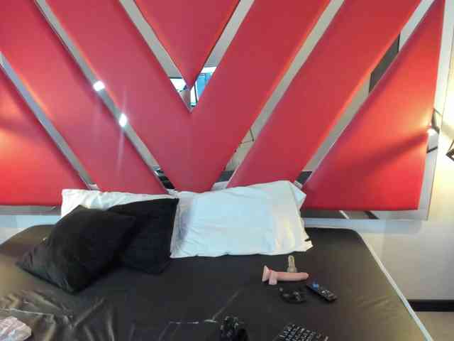NATHALYMILLER-VC webcam