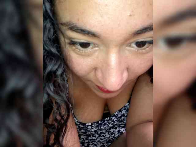 Lexiiee1 webcam