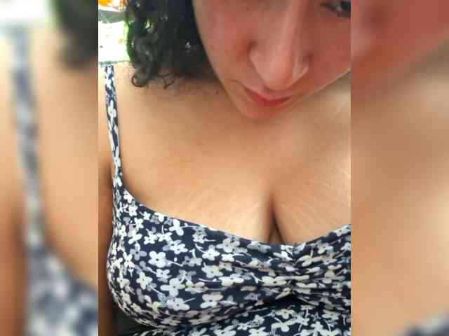 Lexiiee1 webcam