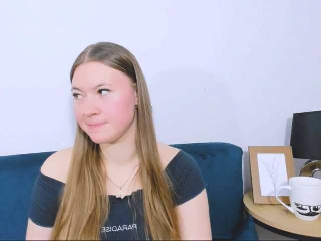 Profile and Statistics for LeaSexy on BongaCams