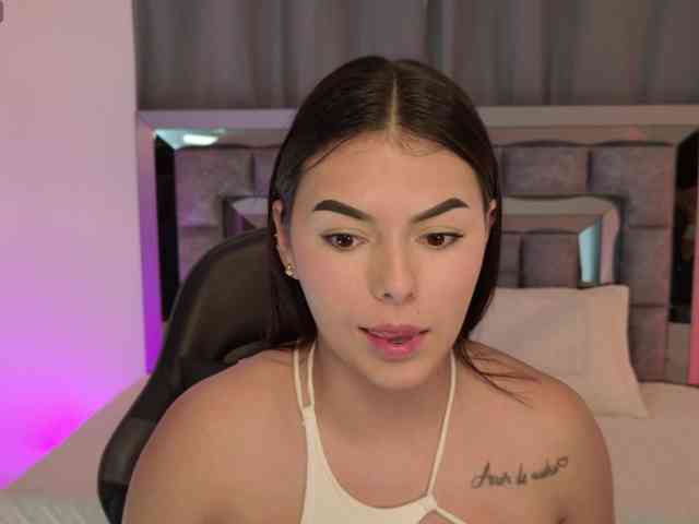 QueenyX webcam