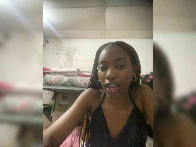 Sweetmary-5 webcam
