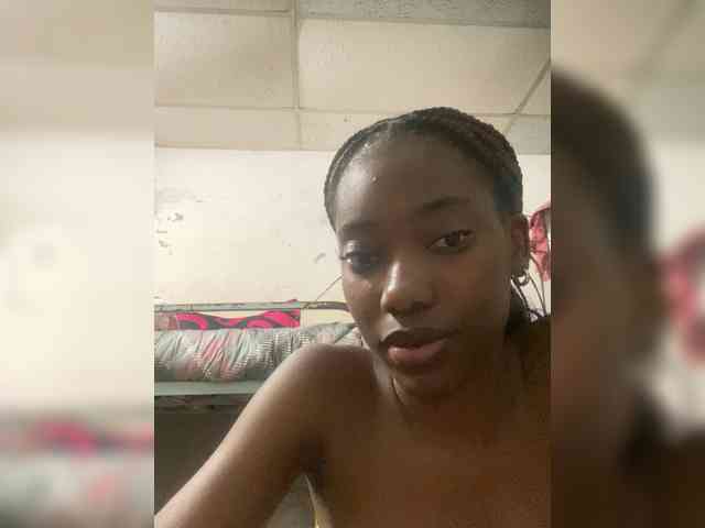 Sweetmary-5 webcam