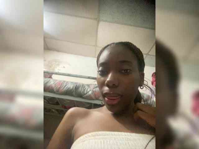 Sweetmary-5 webcam