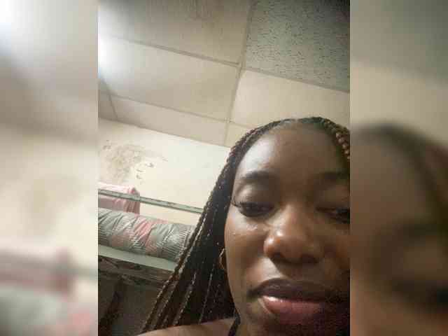 Sweetmary-5 webcam