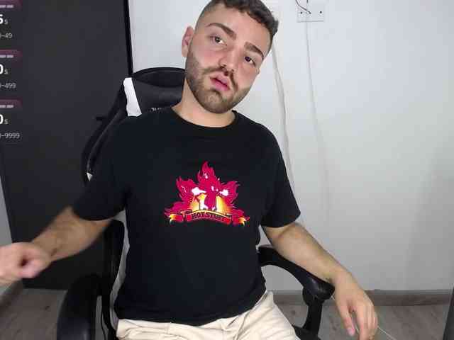 Yourfavoritemodel Live Webcam on BongaCams