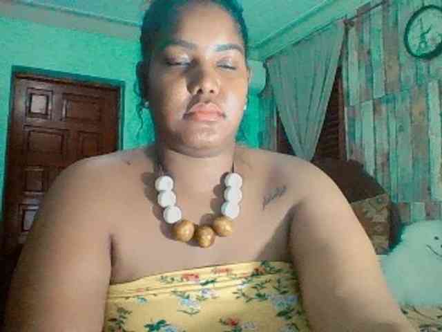 sarahlove16 webcam
