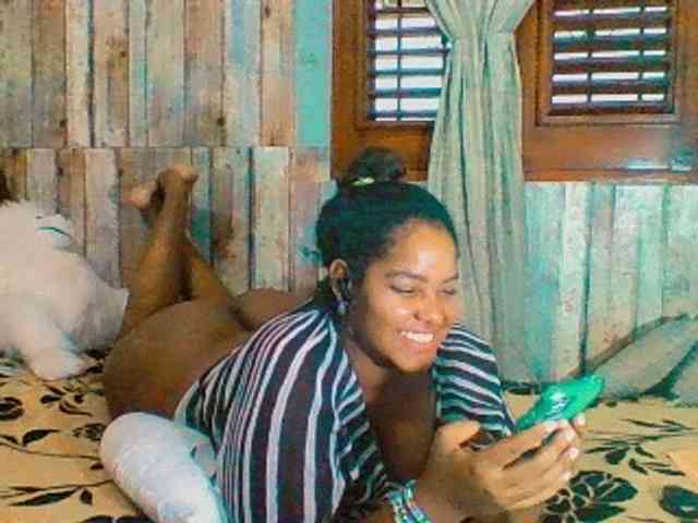 sarahlove16 webcam