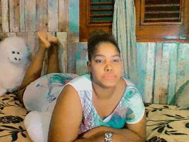 sarahlove16 webcam