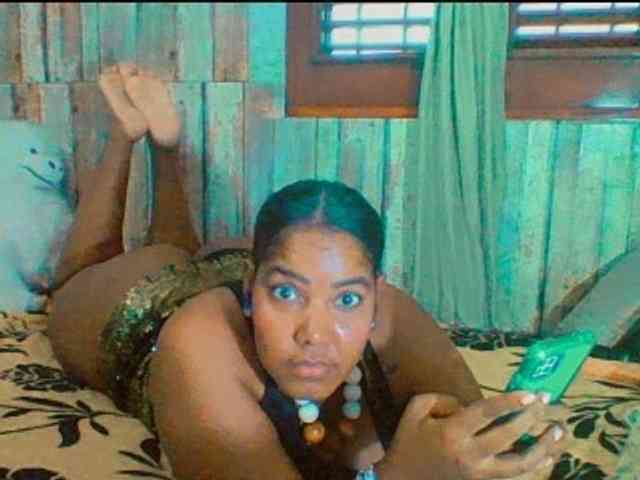 sarahlove16 webcam