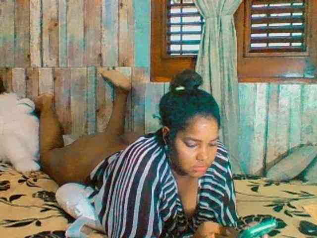 sarahlove16 webcam