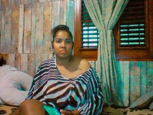 sarahlove16 webcam