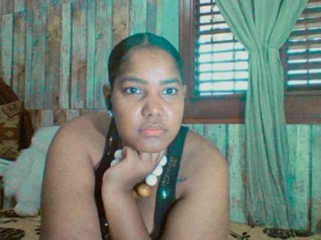 sarahlove16 webcam