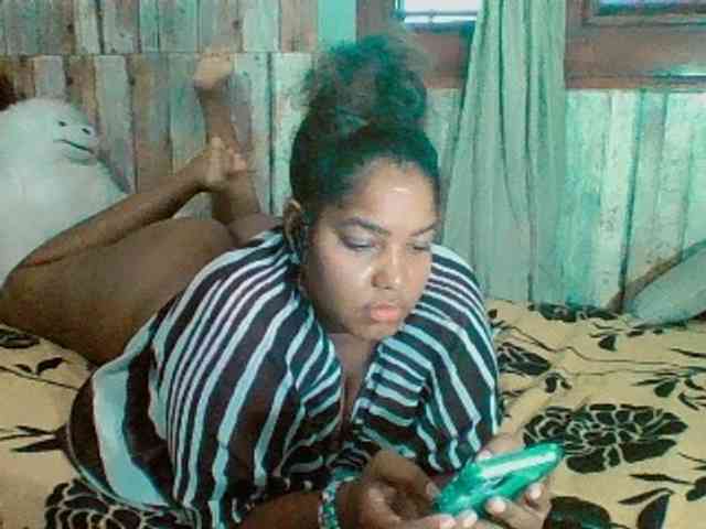 sarahlove16 webcam