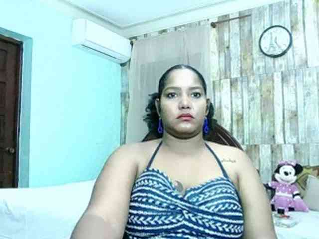 sarahlove16 webcam