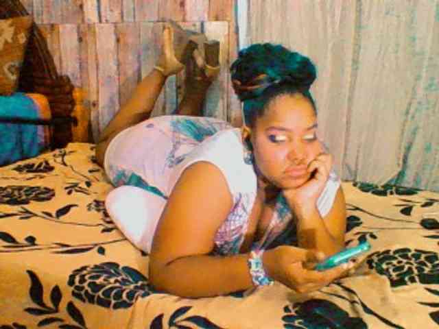 sarahlove16 webcam