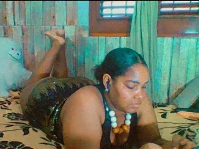 sarahlove16 webcam