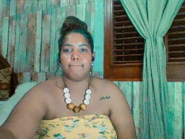 sarahlove16 webcam