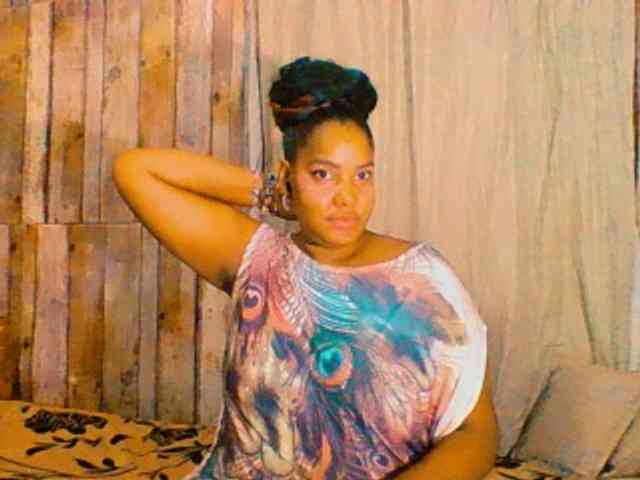 sarahlove16 webcam