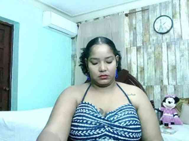 sarahlove16 webcam