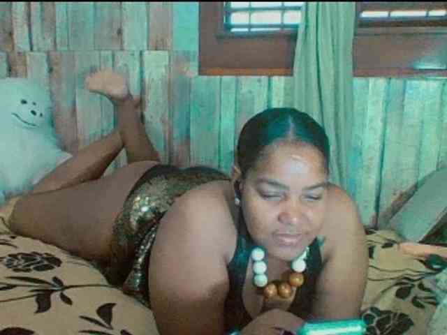 sarahlove16 webcam