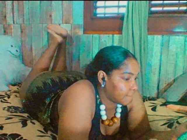 sarahlove16 webcam