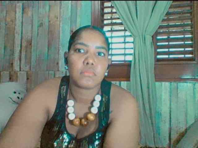 sarahlove16 webcam