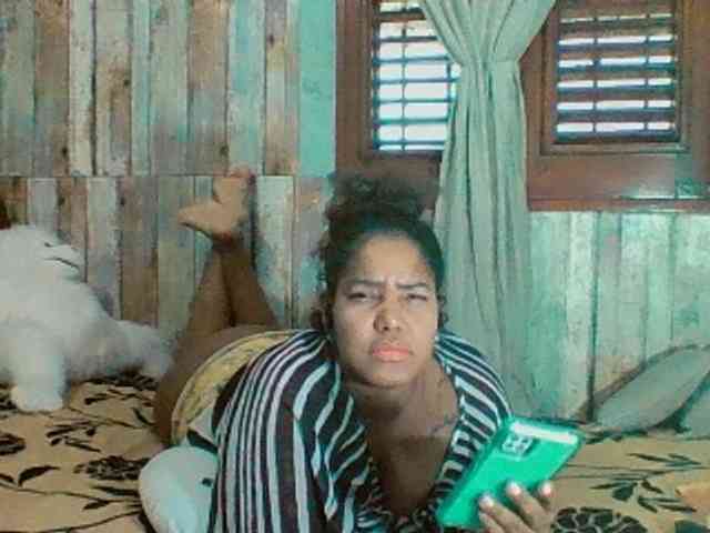 sarahlove16 webcam