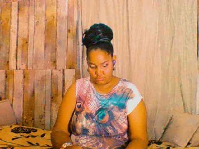 sarahlove16 webcam