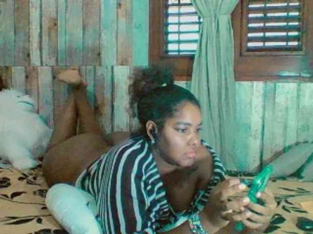 sarahlove16 webcam