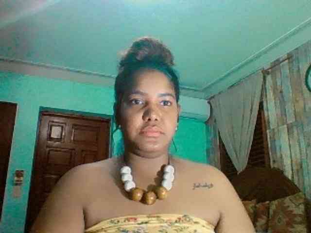 sarahlove16 webcam