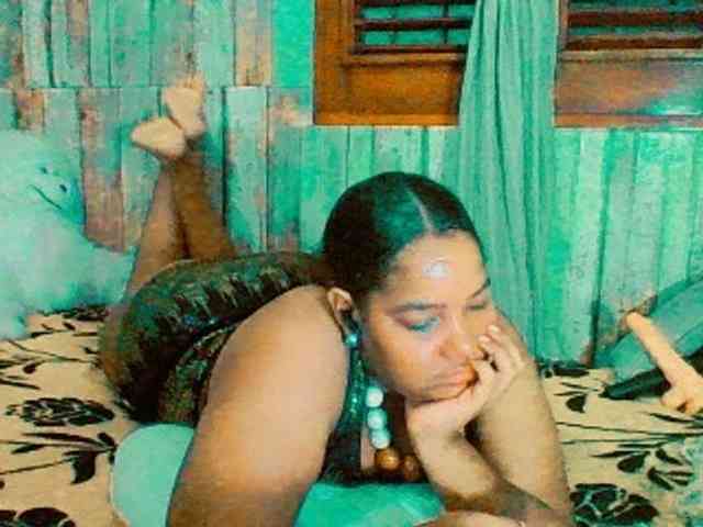 sarahlove16 webcam
