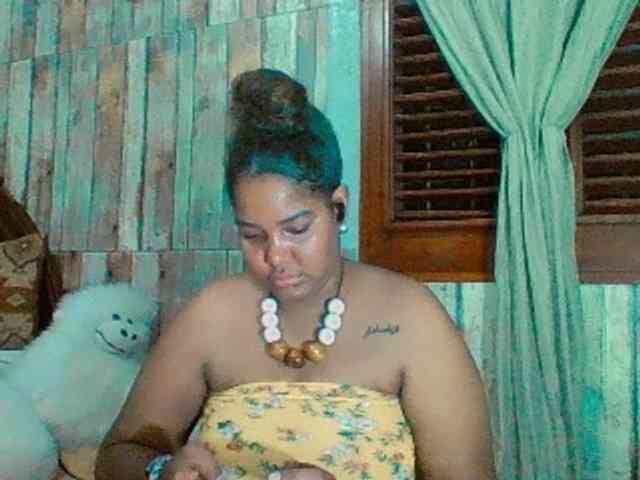 sarahlove16 webcam