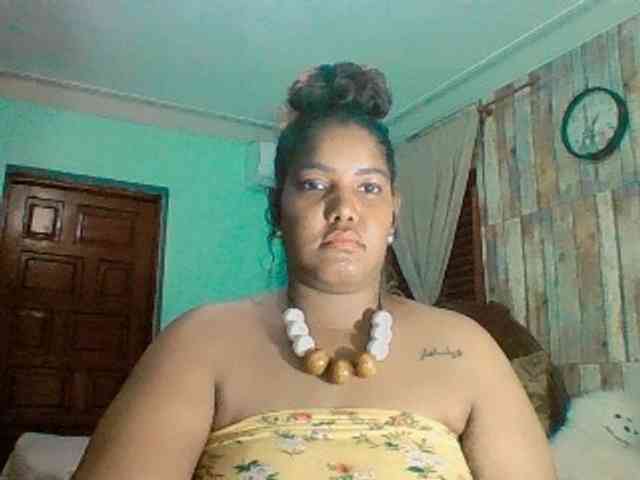 sarahlove16 webcam