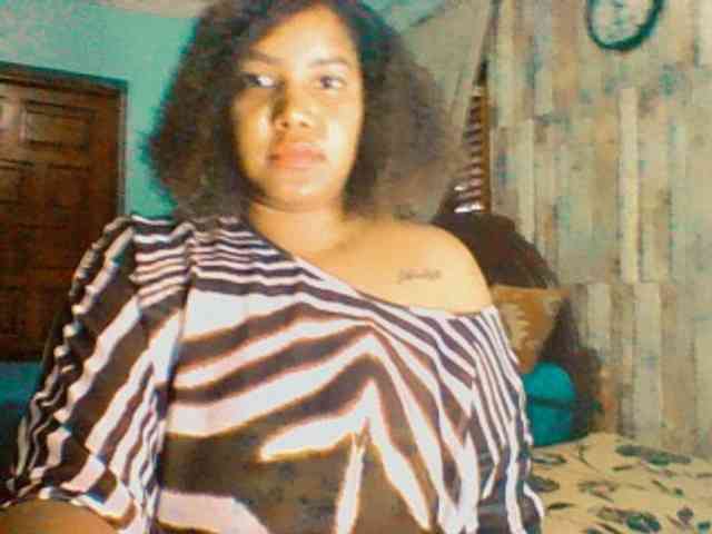 sarahlove16 webcam