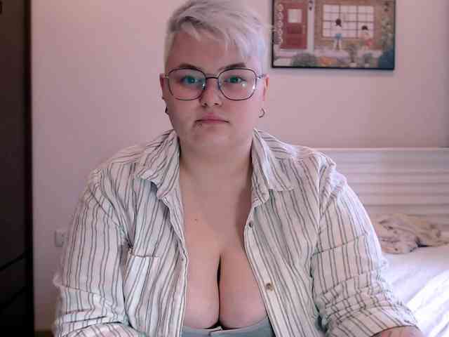 Cute-Ry bongacams