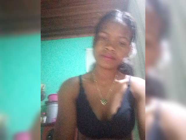 Kamiel, une amatrice française avec qui discuter et avoir du sexe