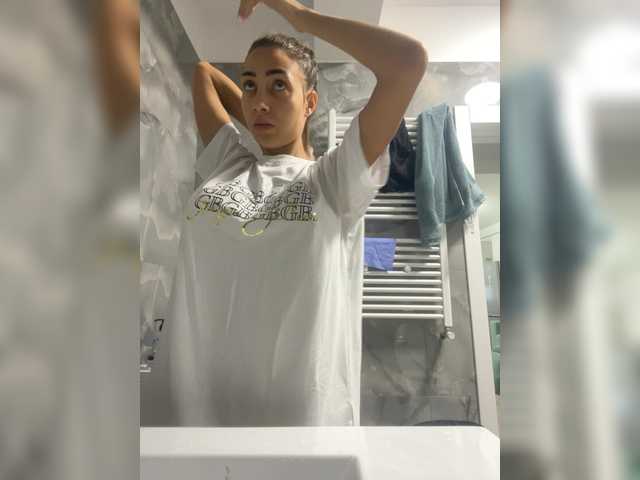 BonnyBon – webcam model profile photo