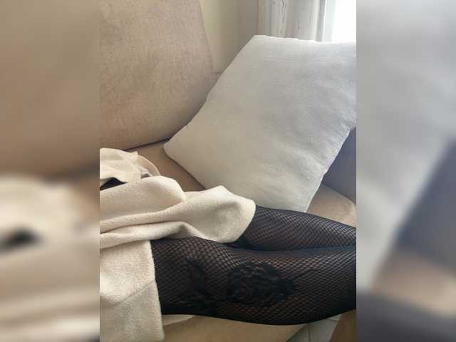 le modèle Misscreamerr est en webcam porno dans un show sur le site bongacams, il possède les tags suivants: Ebony,Brunette,Shaved