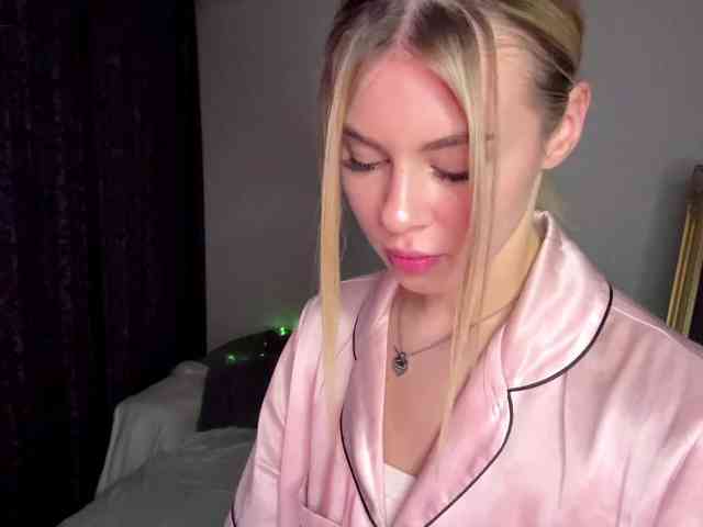 ShyElisa webcam