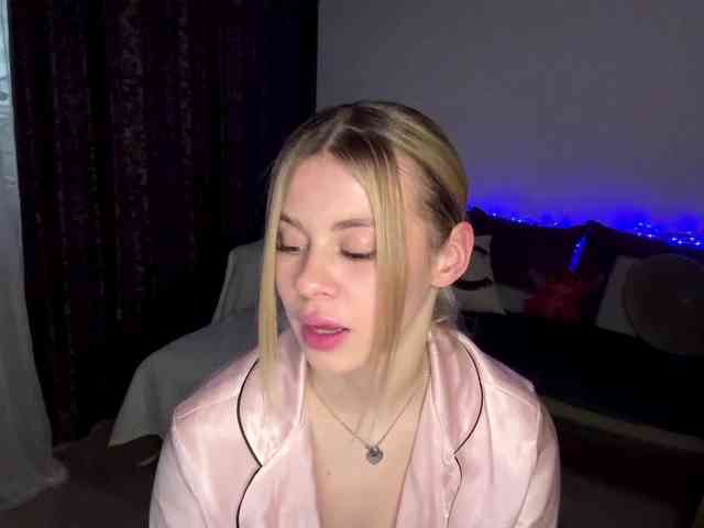 ShyElisa webcam