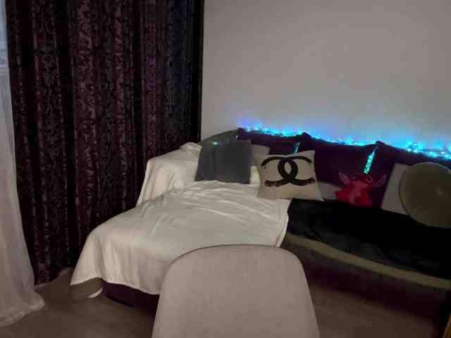ShyElisa webcam