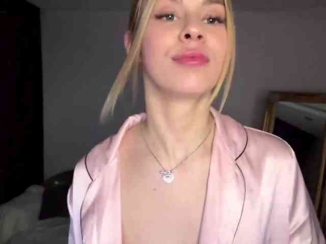ShyElisa webcam