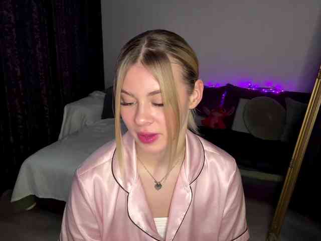 ShyElisa webcam