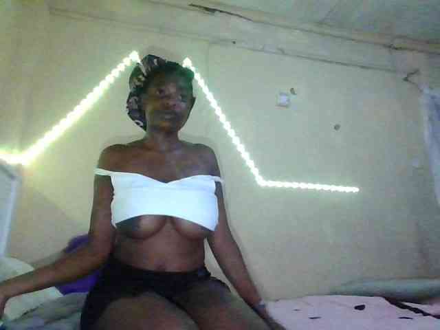 Goddessmitchelle webcam