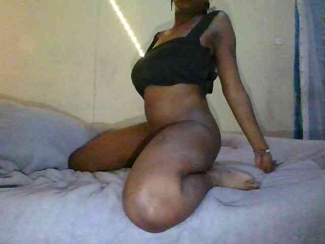 Goddessmitchelle webcam