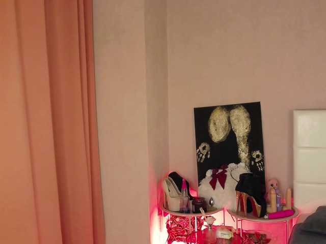 IzieCarter's BongaCams show and profile