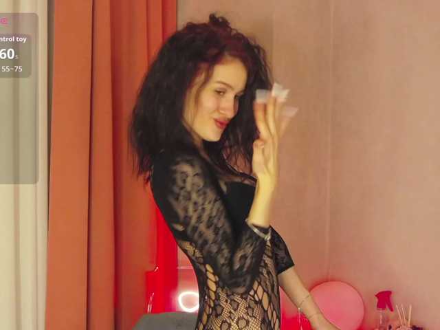 IzieCarter's BongaCams show and profile