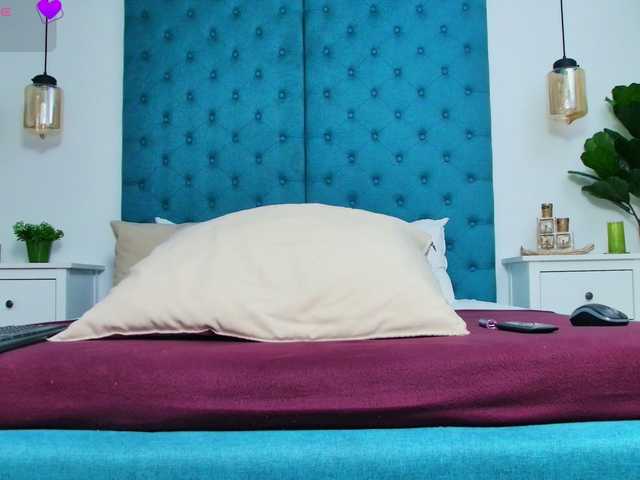 LolaVixen's BongaCams show and profile