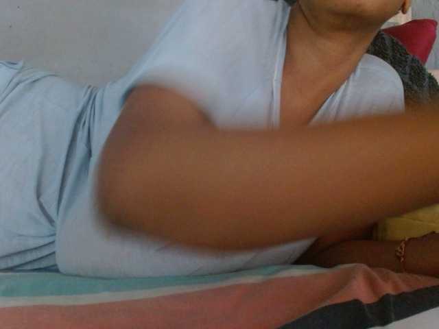 diamondboobs44dddx webcam